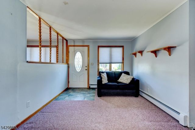 61 Yale St, Nutley Twp., NJ 07110
