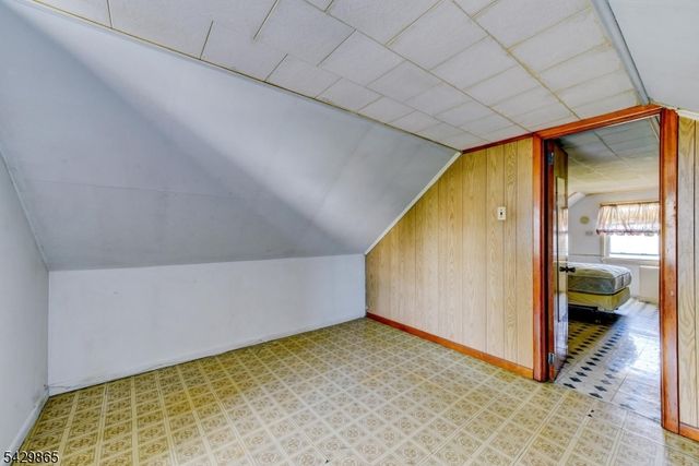 61 Yale St, Nutley Twp., NJ 07110