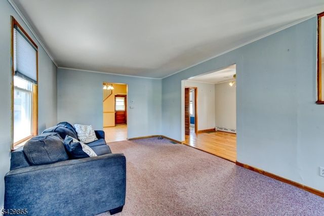 61 Yale St, Nutley Twp., NJ 07110