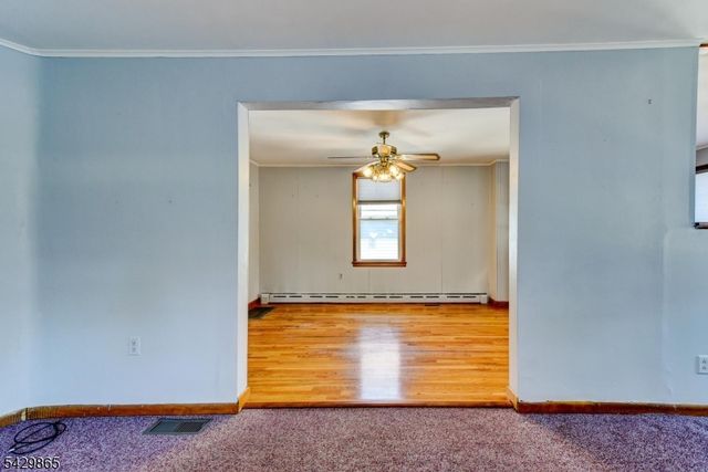61 Yale St, Nutley Twp., NJ 07110