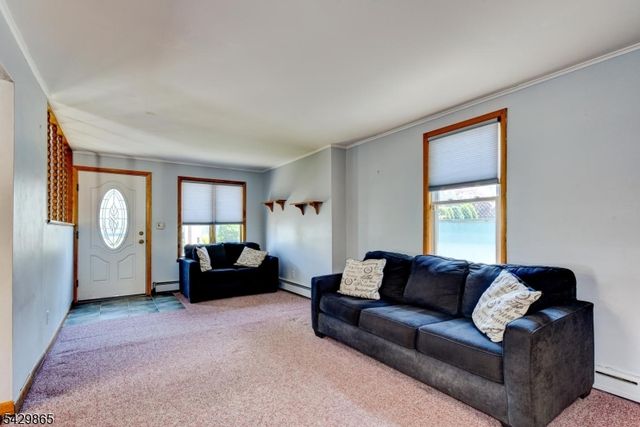 61 Yale St, Nutley Twp., NJ 07110