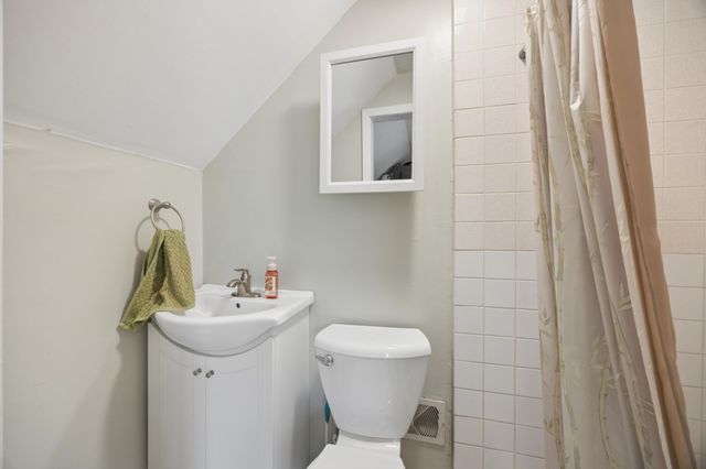 1060 Front Avenue, Saint Paul, MN 55103