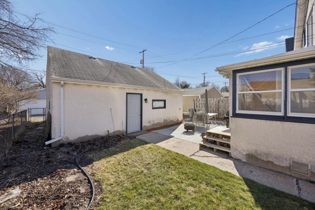 1060 Front Avenue, Saint Paul, MN 55103