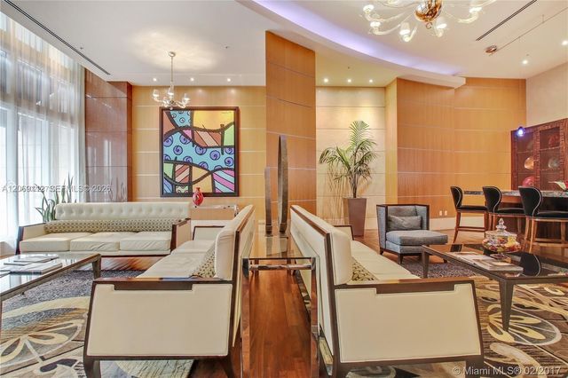 244 Biscayne Boulevard 2109, Miami, FL 33132