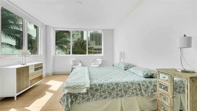 244 Biscayne Boulevard 2109, Miami, FL 33132