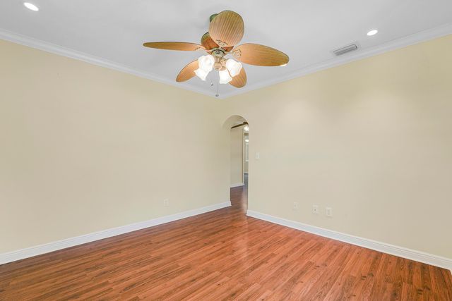 614 SW Golf Drive, Boynton Beach, FL 33426
