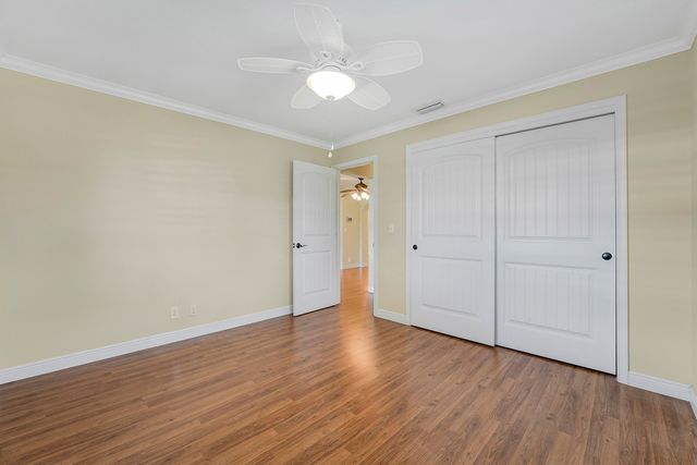 614 SW Golf Drive, Boynton Beach, FL 33426