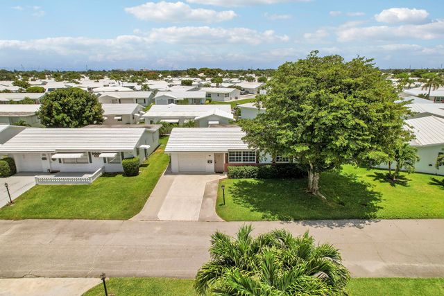 614 SW Golf Drive, Boynton Beach, FL 33426