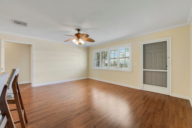 614 SW Golf Drive, Boynton Beach, FL 33426