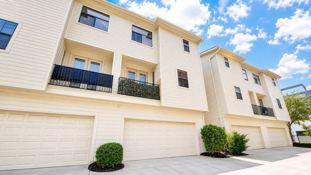 2320 Emancipation Avenue, Houston, TX 77004