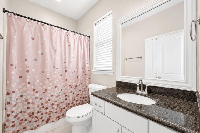 2320 Emancipation Avenue, Houston, TX 77004