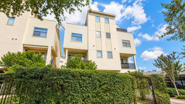 2320 Emancipation Avenue, Houston, TX 77004