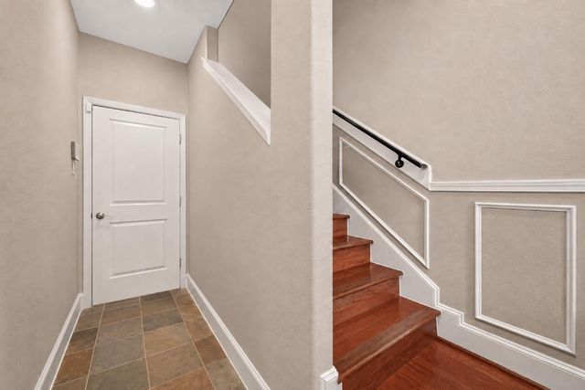 2320 Emancipation Avenue, Houston, TX 77004