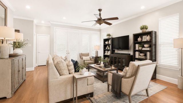 2320 Emancipation Avenue, Houston, TX 77004