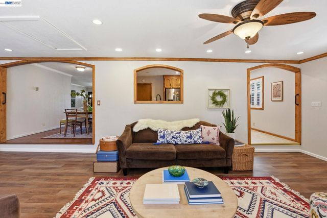 1738 Via Buena Vis, San Lorenzo, CA 94580