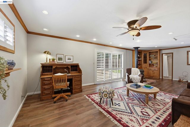1738 Via Buena Vis, San Lorenzo, CA 94580