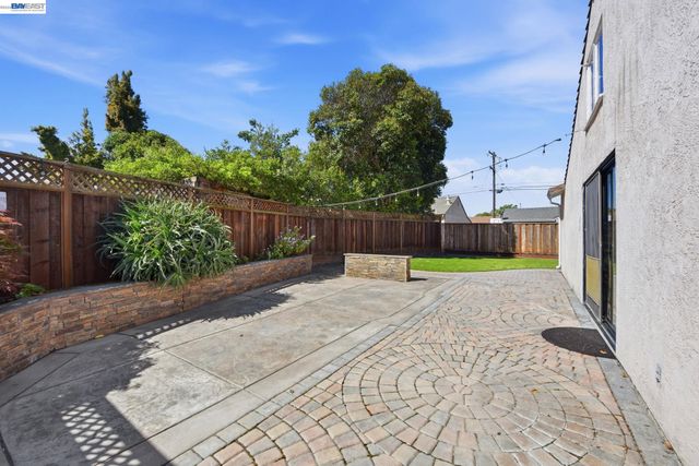 1738 Via Buena Vis, San Lorenzo, CA 94580