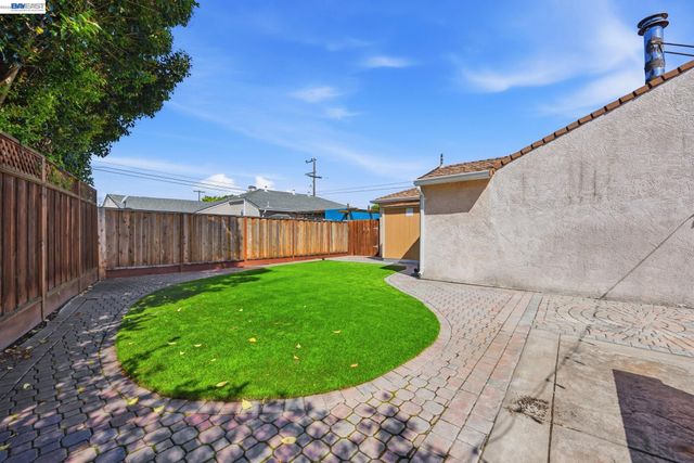 1738 Via Buena Vis, San Lorenzo, CA 94580