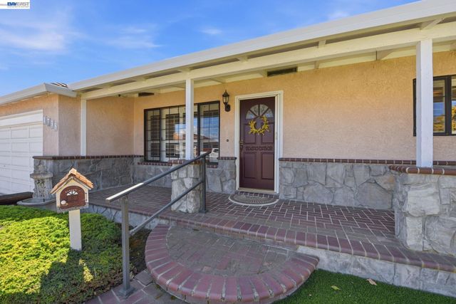 1738 Via Buena Vis, San Lorenzo, CA 94580