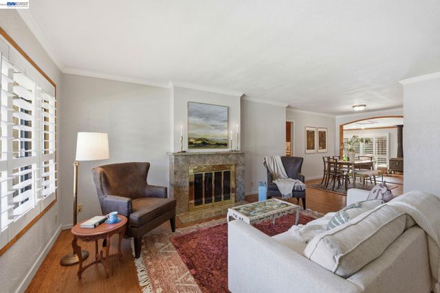 1738 Via Buena Vis, San Lorenzo, CA 94580
