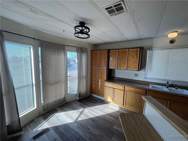 2735 E Suffock Avenue, Kingman, AZ 86409