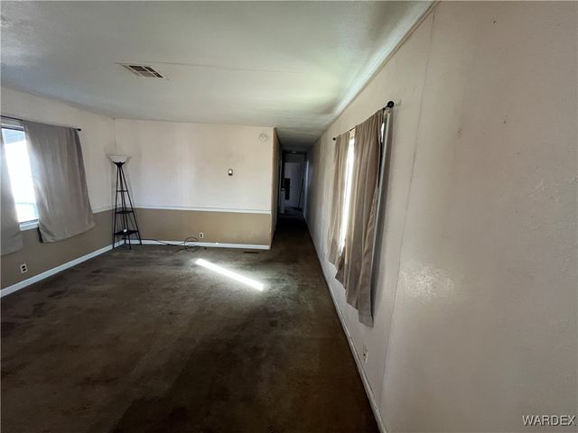 2735 E Suffock Avenue, Kingman, AZ 86409