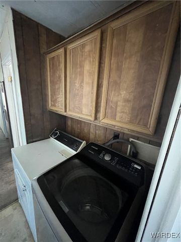 2735 E Suffock Avenue, Kingman, AZ 86409