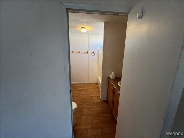 2735 E Suffock Avenue, Kingman, AZ 86409