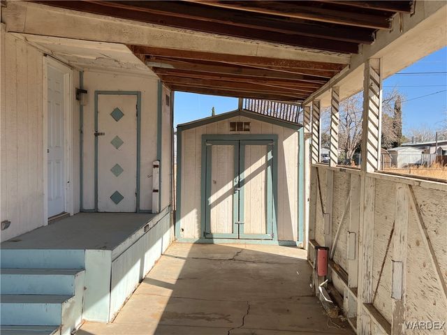 2735 E Suffock Avenue, Kingman, AZ 86409