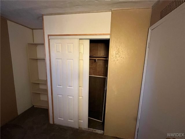 2735 E Suffock Avenue, Kingman, AZ 86409