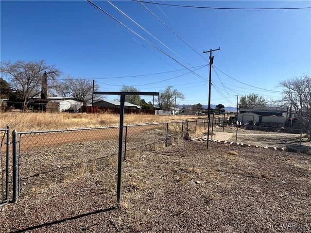 2735 E Suffock Avenue, Kingman, AZ 86409