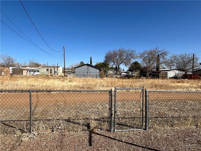 2735 E Suffock Avenue, Kingman, AZ 86409