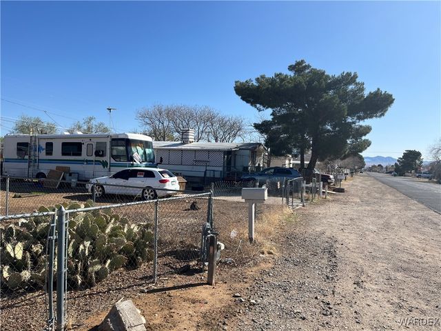 2735 E Suffock Avenue, Kingman, AZ 86409