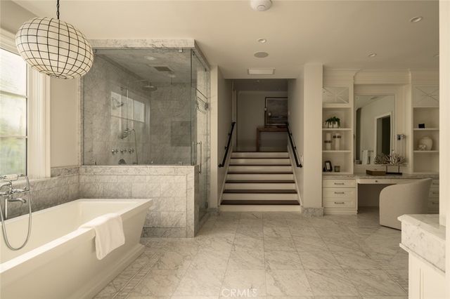 2 Royal Saint George Road, Newport Beach, CA 92660