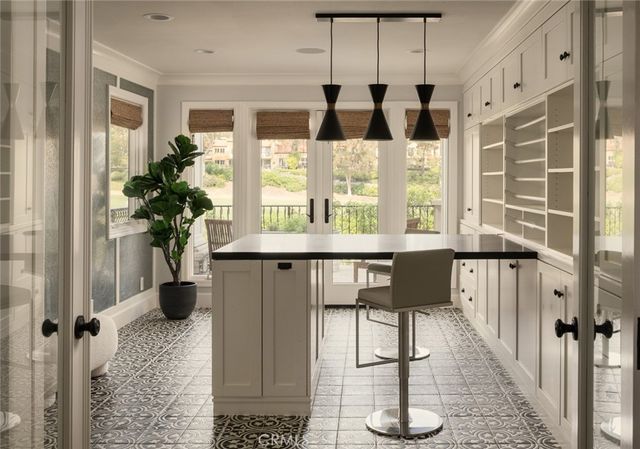 2 Royal Saint George Road, Newport Beach, CA 92660