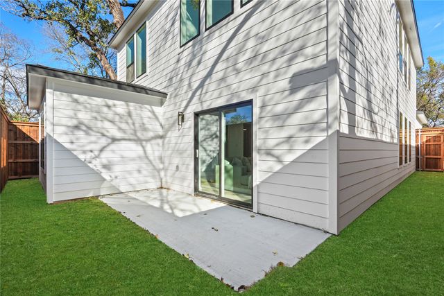 459 Hart Street, Dallas, TX 75203