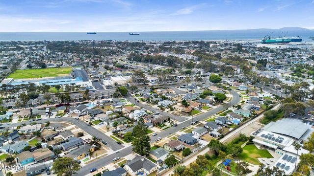 981 Evergreen Lane, Port Hueneme, CA 93041