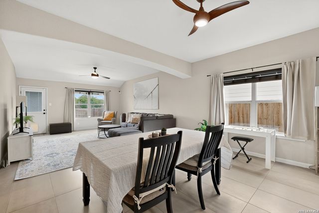 4815 Badland Beacon, Converse, TX 78109