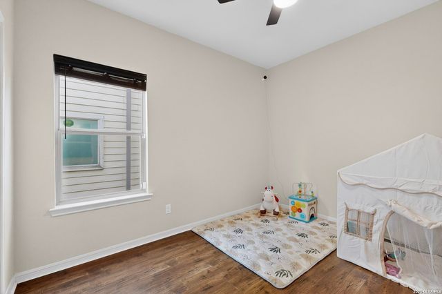 4815 Badland Beacon, Converse, TX 78109