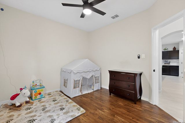 4815 Badland Beacon, Converse, TX 78109