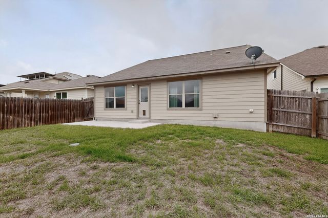 4815 Badland Beacon, Converse, TX 78109