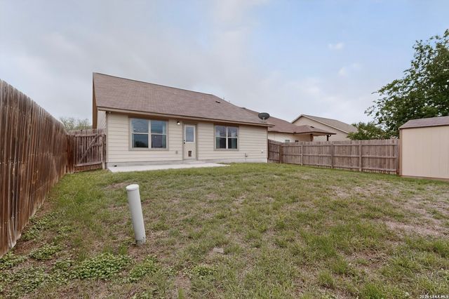 4815 Badland Beacon, Converse, TX 78109