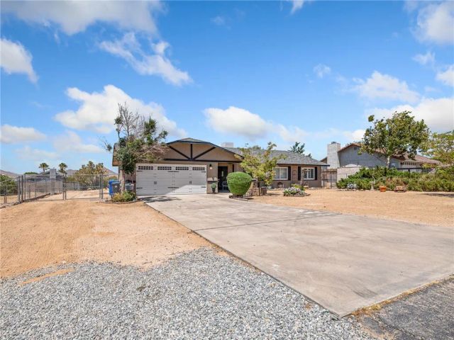 16986 Ouray Road, Apple Valley, CA 92307