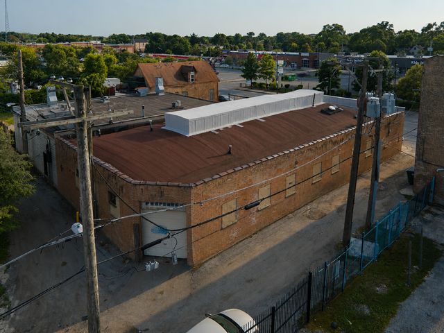 6915 S Ashland Avenue, Chicago, IL 60636
