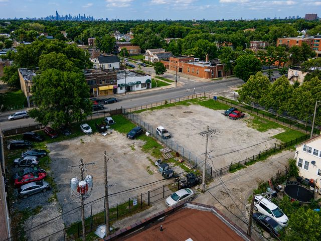 6915 S Ashland Avenue, Chicago, IL 60636