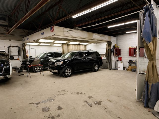 6915 S Ashland Avenue, Chicago, IL 60636