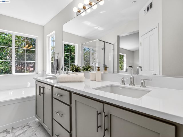 34907 Limestone Ct, Union City, CA 94587