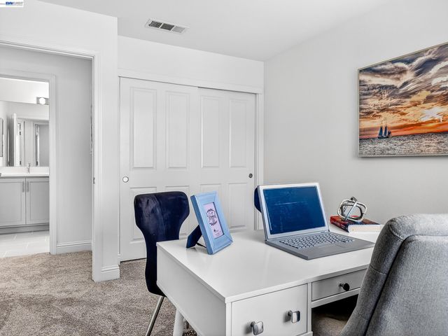 34907 Limestone Ct, Union City, CA 94587