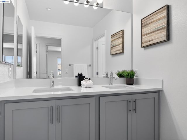 34907 Limestone Ct, Union City, CA 94587