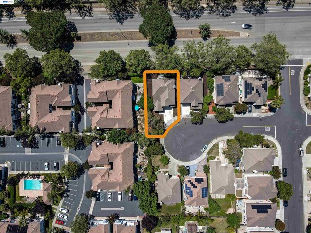 34907 Limestone Ct, Union City, CA 94587